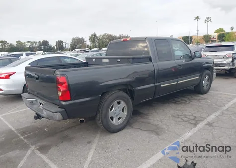 2005 Chevrolet Silverado 1500 Ls z USA, uszkodzony, nr VIN 2GCEC19TX51198985